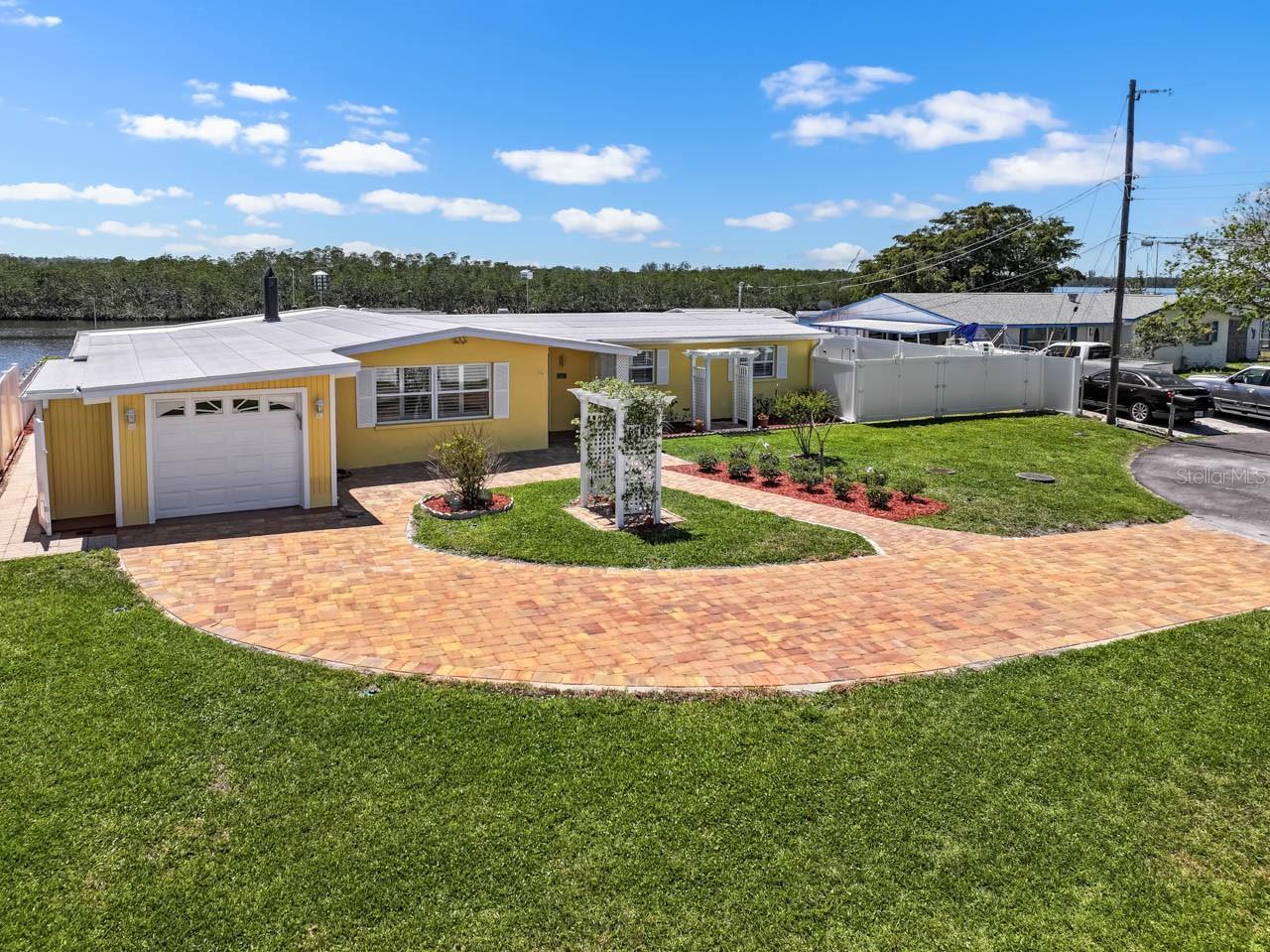 Photo of Listing #TB8366706