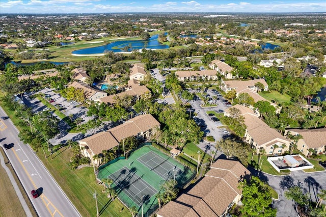 4002 Crockers Lake Boulevard 128, SARASOTA