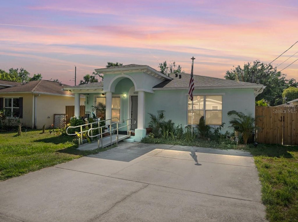 8004 North Brooks Street, TAMPA