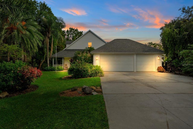 6915 215th Street E, BRADENTON