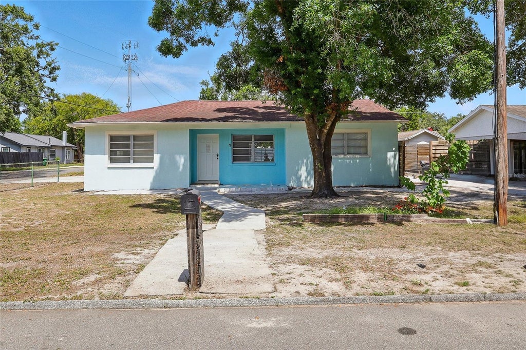 8525 North Ola Avenue, TAMPA