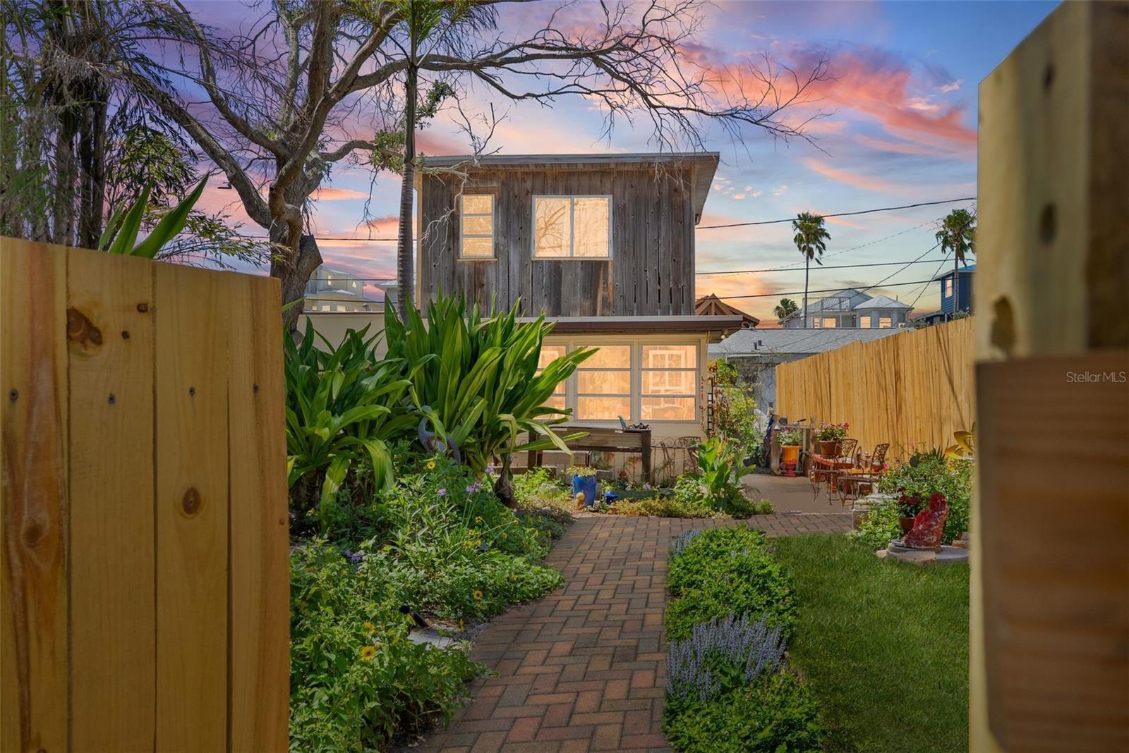 Photo of Listing #TB8392452