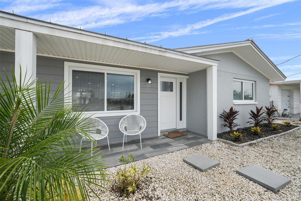 13704 Veronica Drive, HUDSON