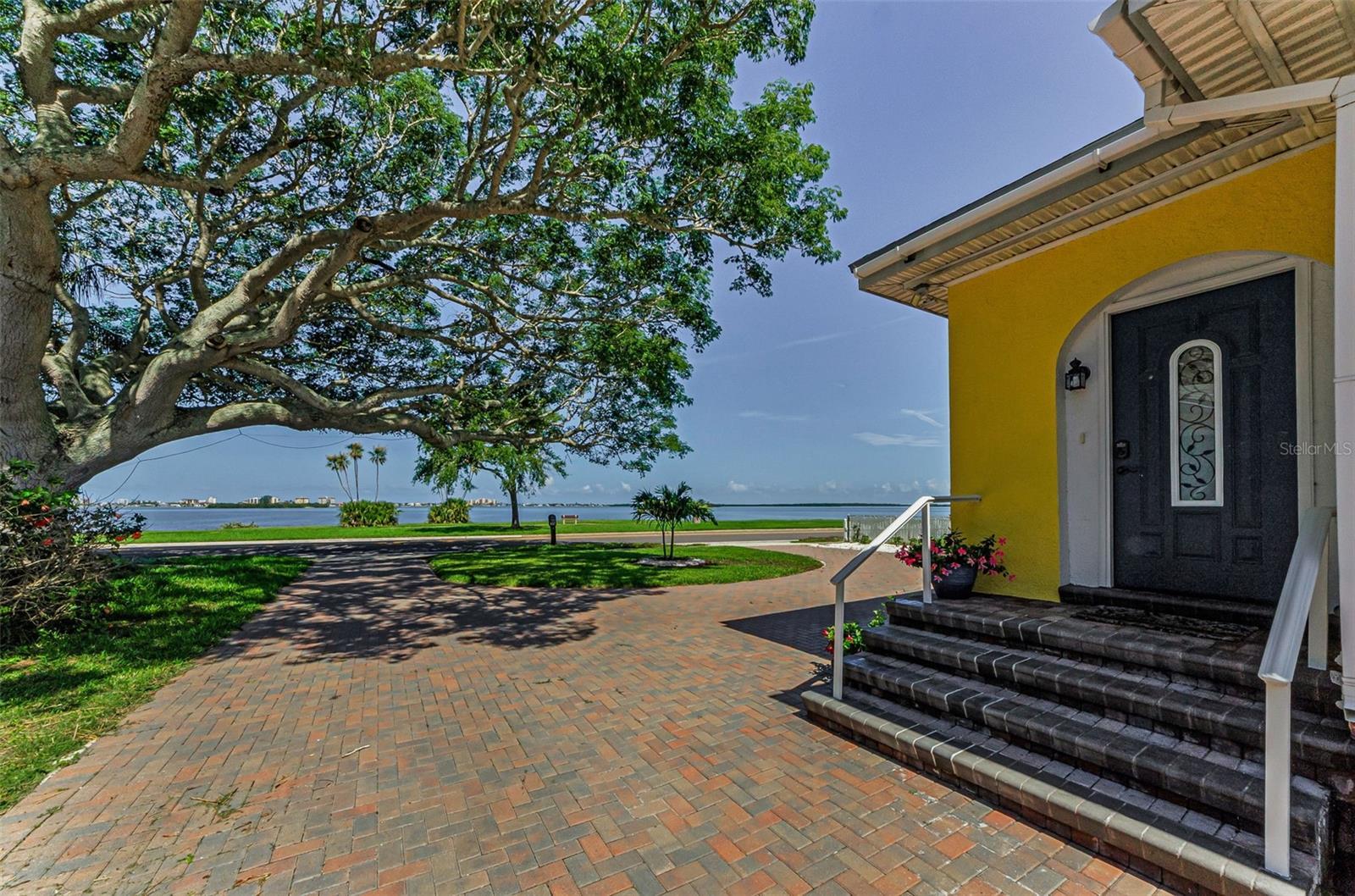 Photo of Listing #TB8399193