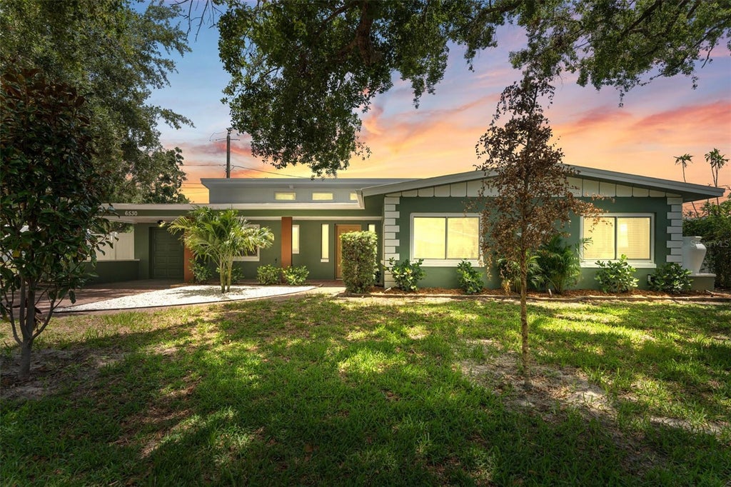 6530 Renaldo Way, ST PETERSBURG