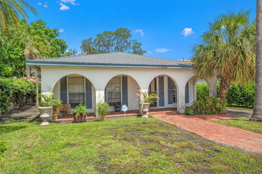 128 West Davis Boulevard, TAMPA