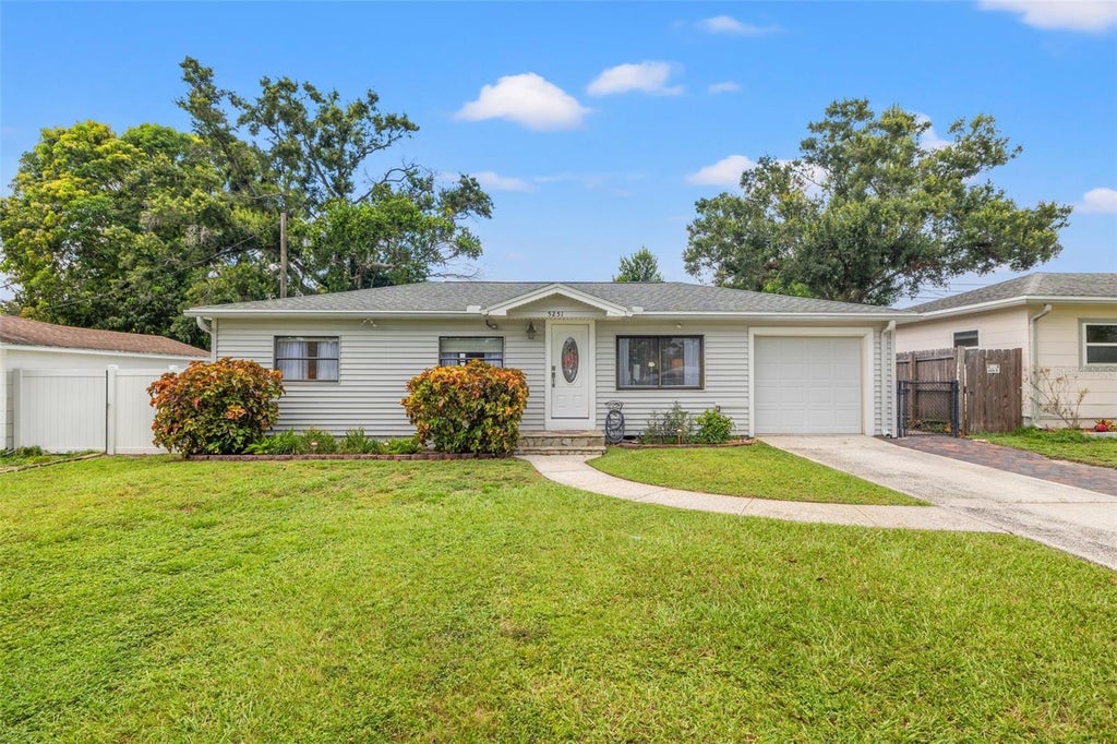 5251 43rd Terrace N, ST PETERSBURG