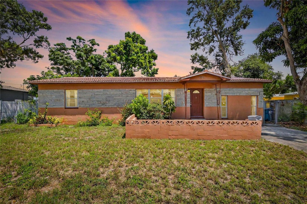 3527 28th Avenue S, ST PETERSBURG