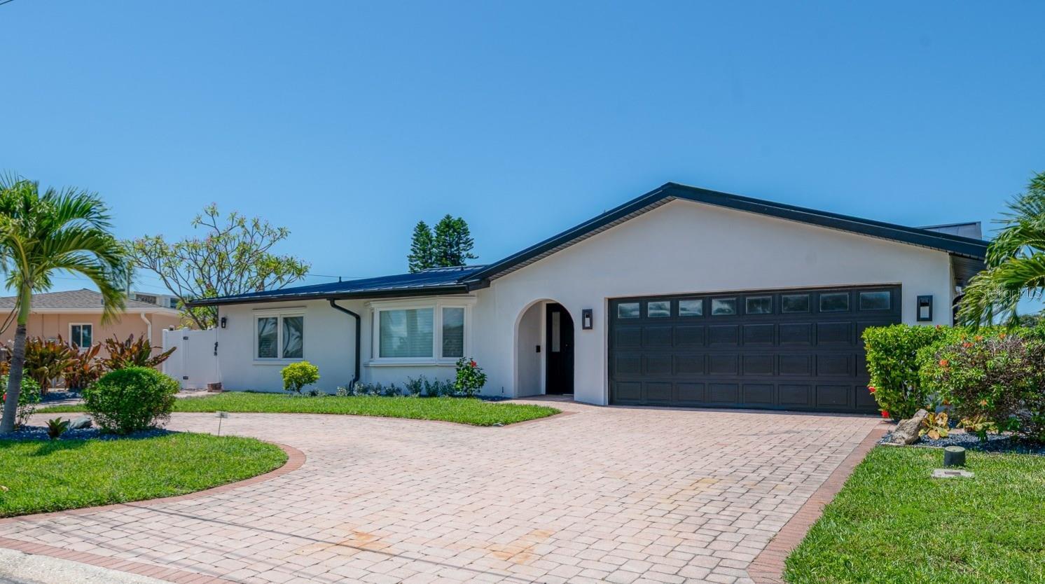 Photo of Listing #TB8419583