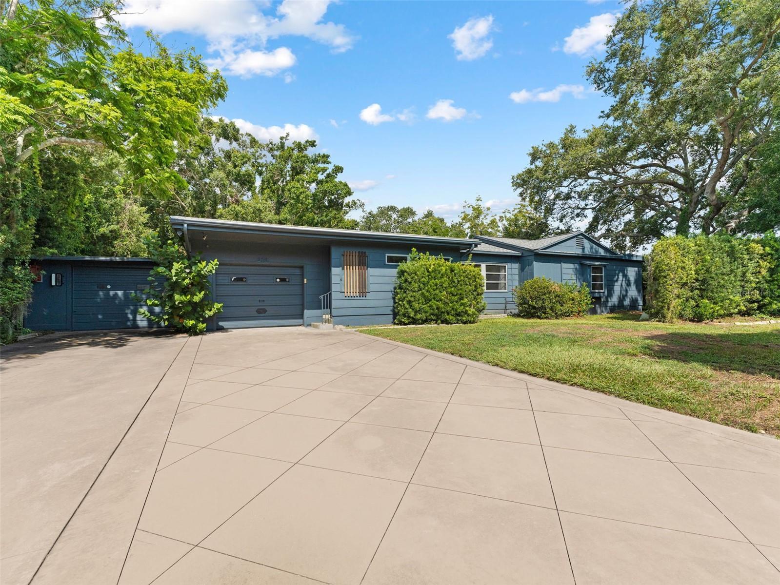 Photo of Listing #TB8421027