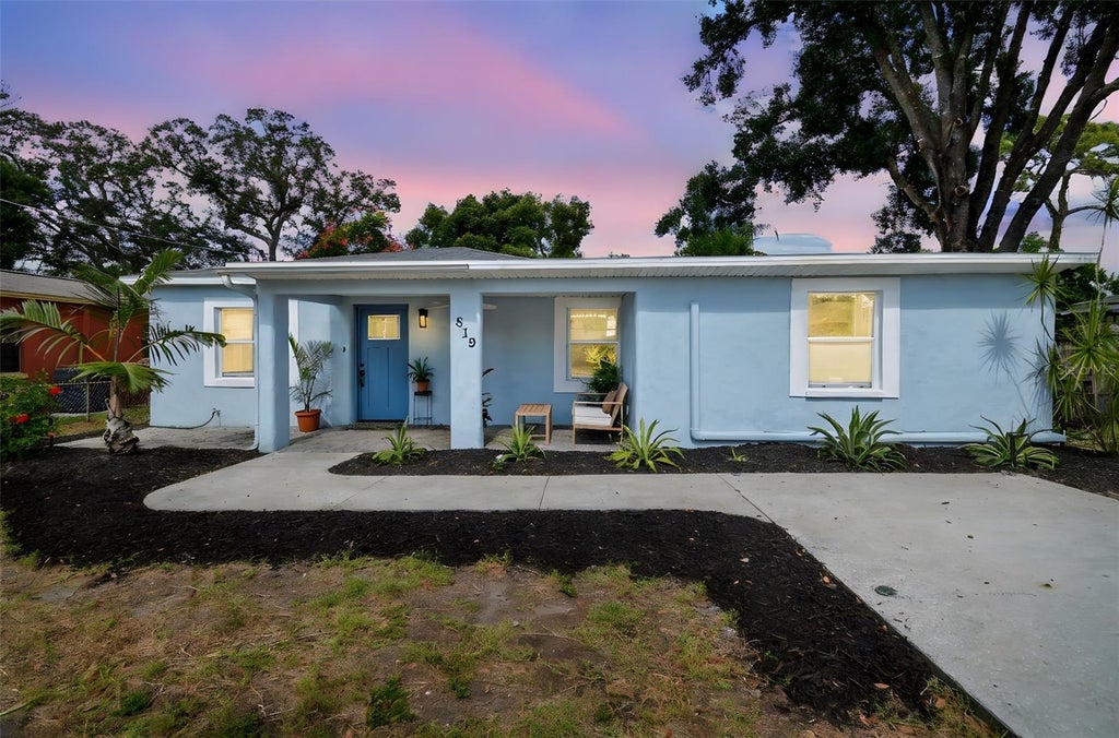 819 Patbur Avenue, TAMPA