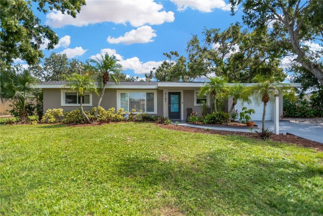 4147 Augustine Avenue, SARASOTA