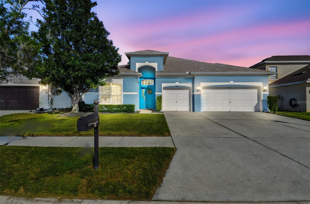 6818 Pine Springs Drive, WESLEY CHAPEL