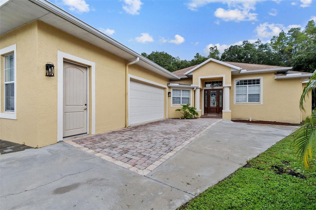 4116 Woodacre Lane, TAMPA