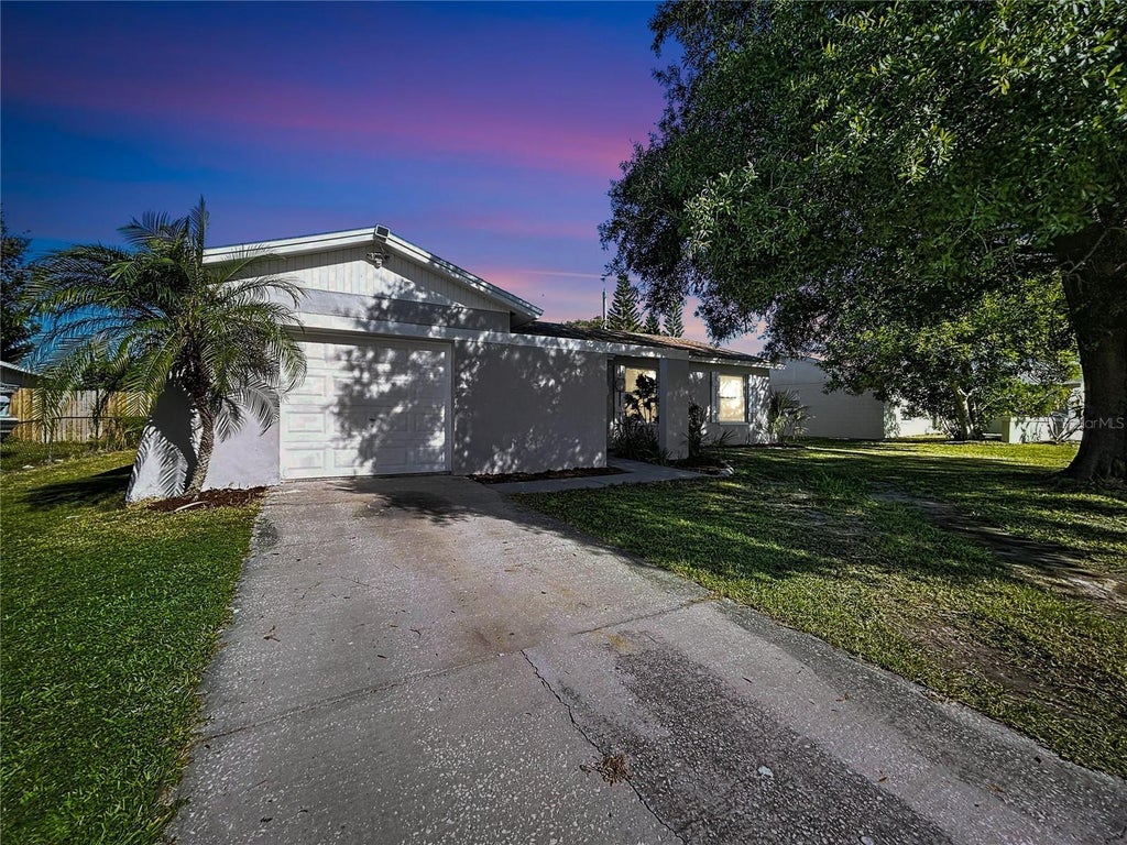 6040 Francis Drive, APOLLO BEACH