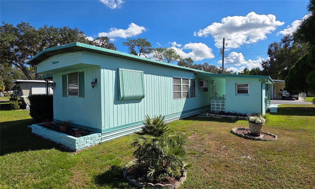 37438 Ray Drive, ZEPHYRHILLS