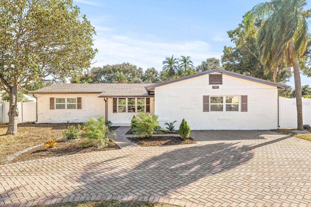 7784 22nd Avenue N, ST PETERSBURG