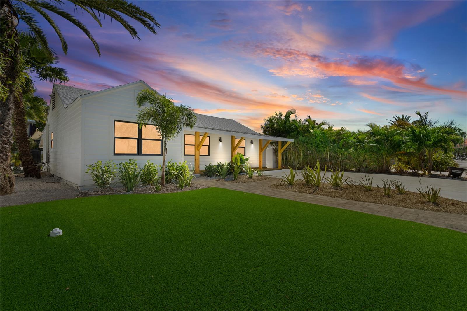 Photo of Listing #TB8441703