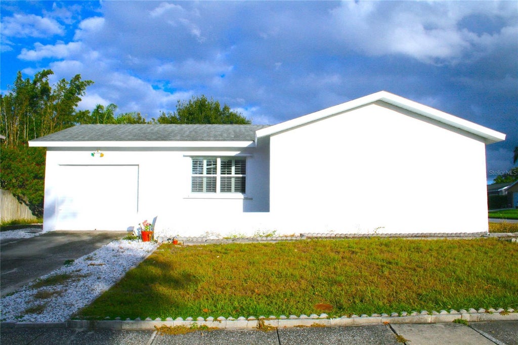 2567 Knoll Street W, PALM HARBOR