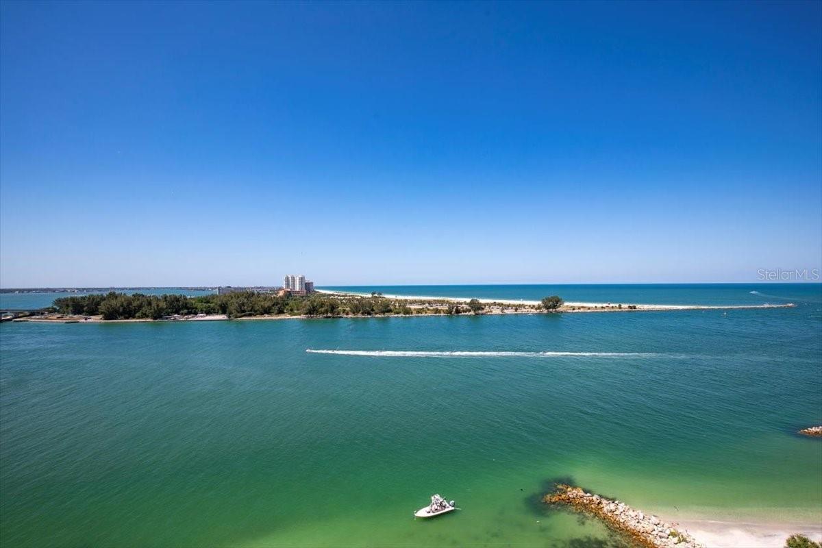 Photo of Listing #U8168439