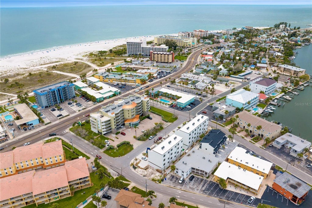 11605 1st Street E B1, TREASURE ISLAND