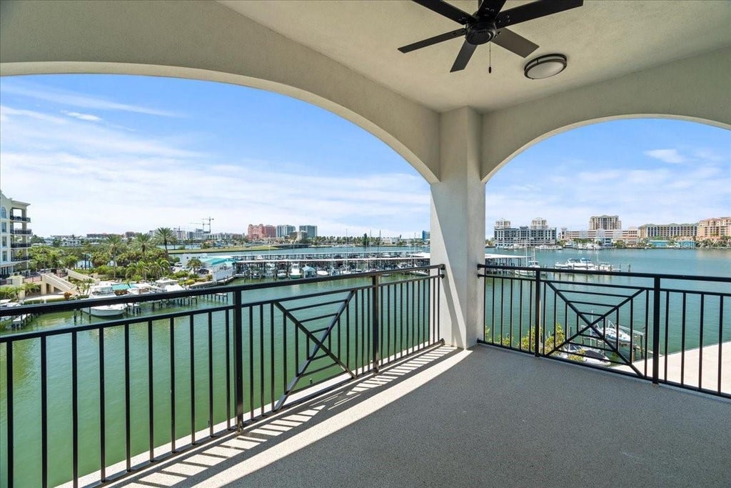 211 Dolphin Point 303, CLEARWATER
