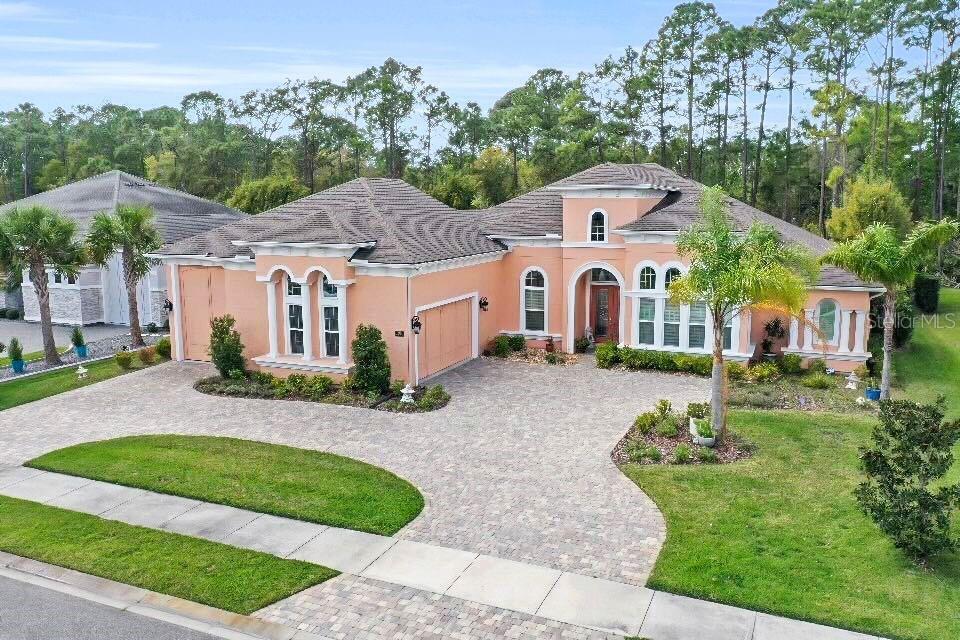 Photo of Listing #V4941743