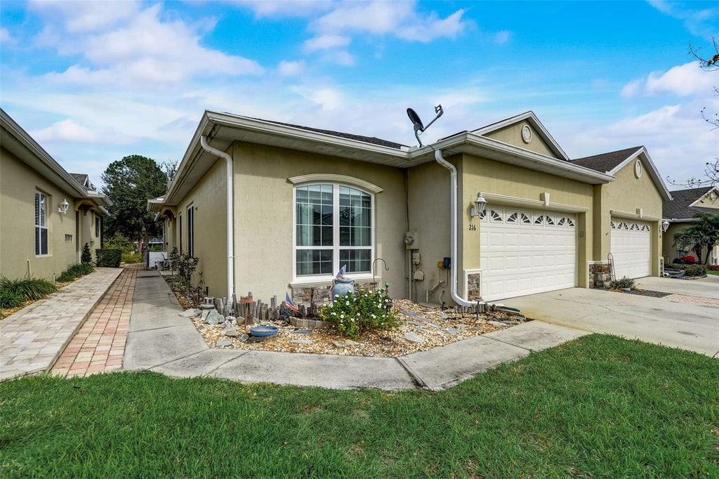 216 Lamonte Point Court, DEBARY