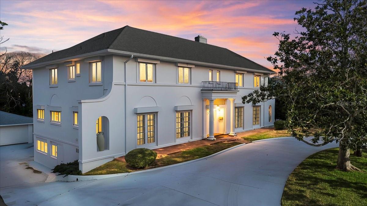 Photo of Listing #V4946709