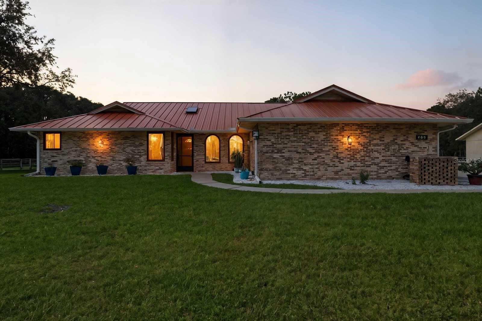 Photo of Listing #V4946847