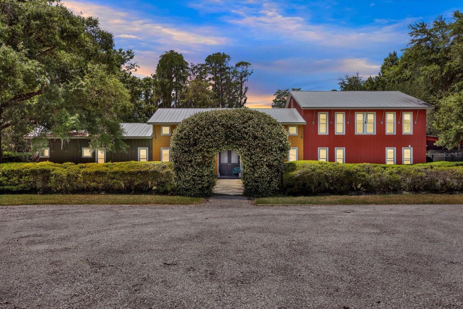 Photo of Listing #W7875237