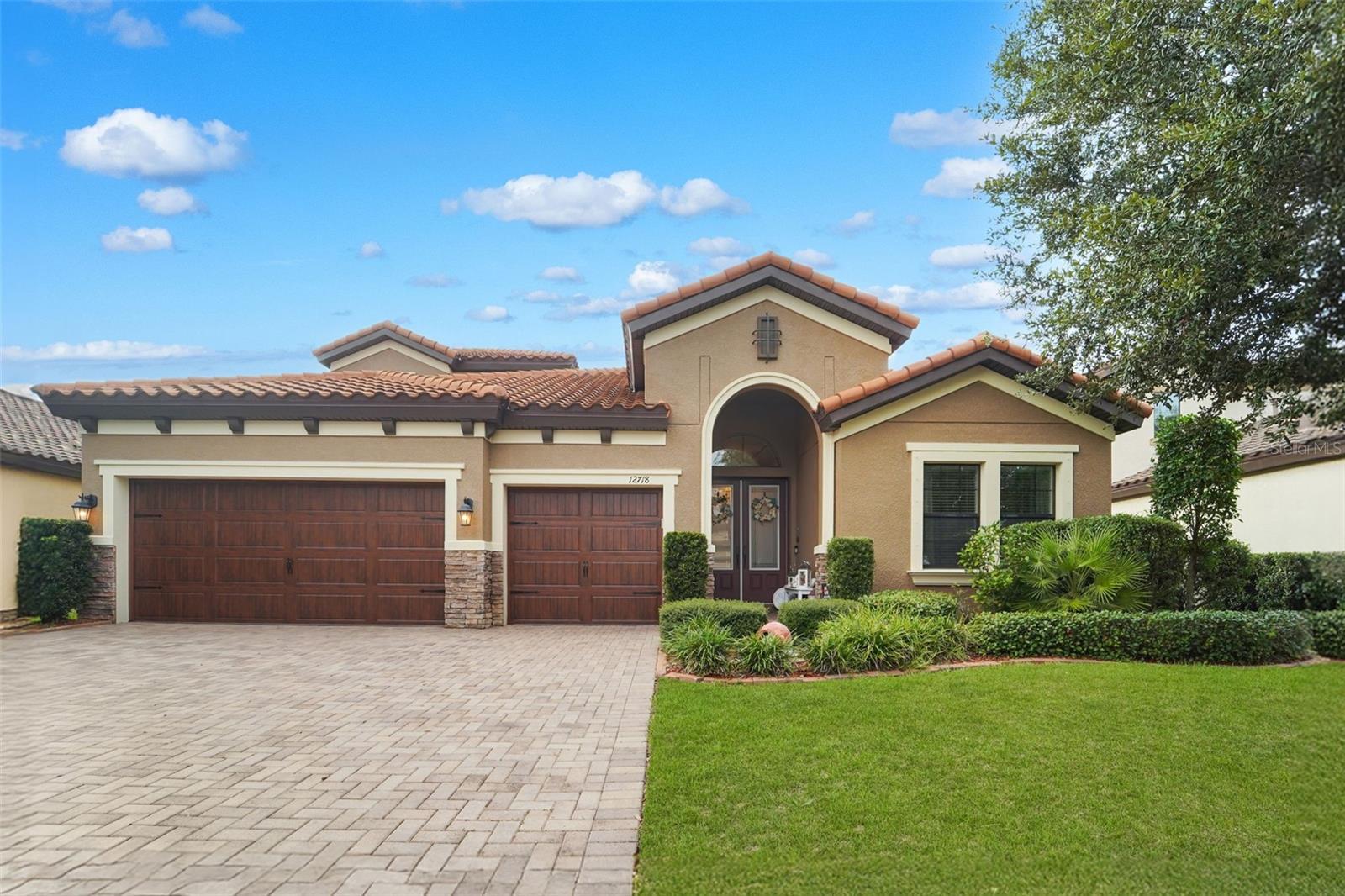 Photo of Listing #W7881355