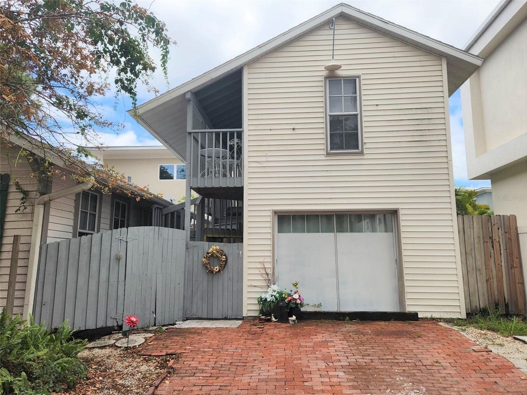 1825 Hawkins Court, SARASOTA