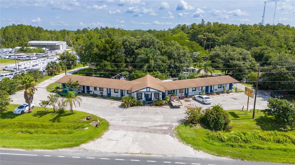 17883 East Colonial Drive, ORLANDO