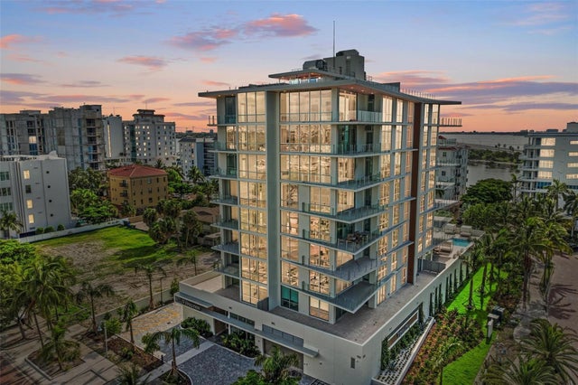 111 Golden Gate Point 402, SARASOTA