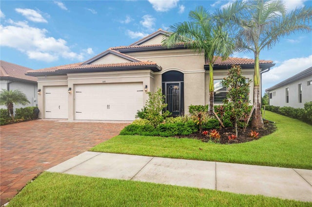 645 Maraviya Boulevard, NOKOMIS