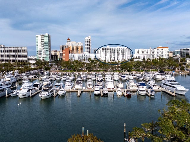 101 South Gulfstream Avenue 10e, SARASOTA