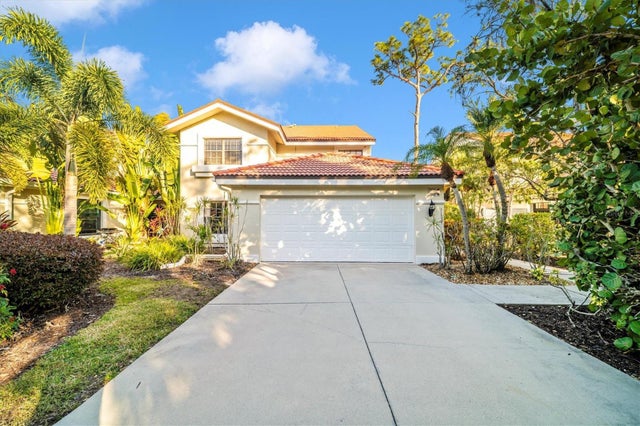 7669 Fairway Woods Drive 704, SARASOTA