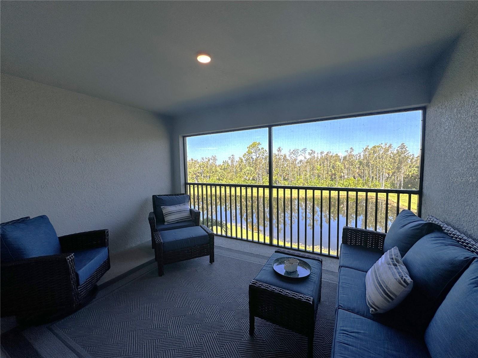 Photo of Listing #C7511720