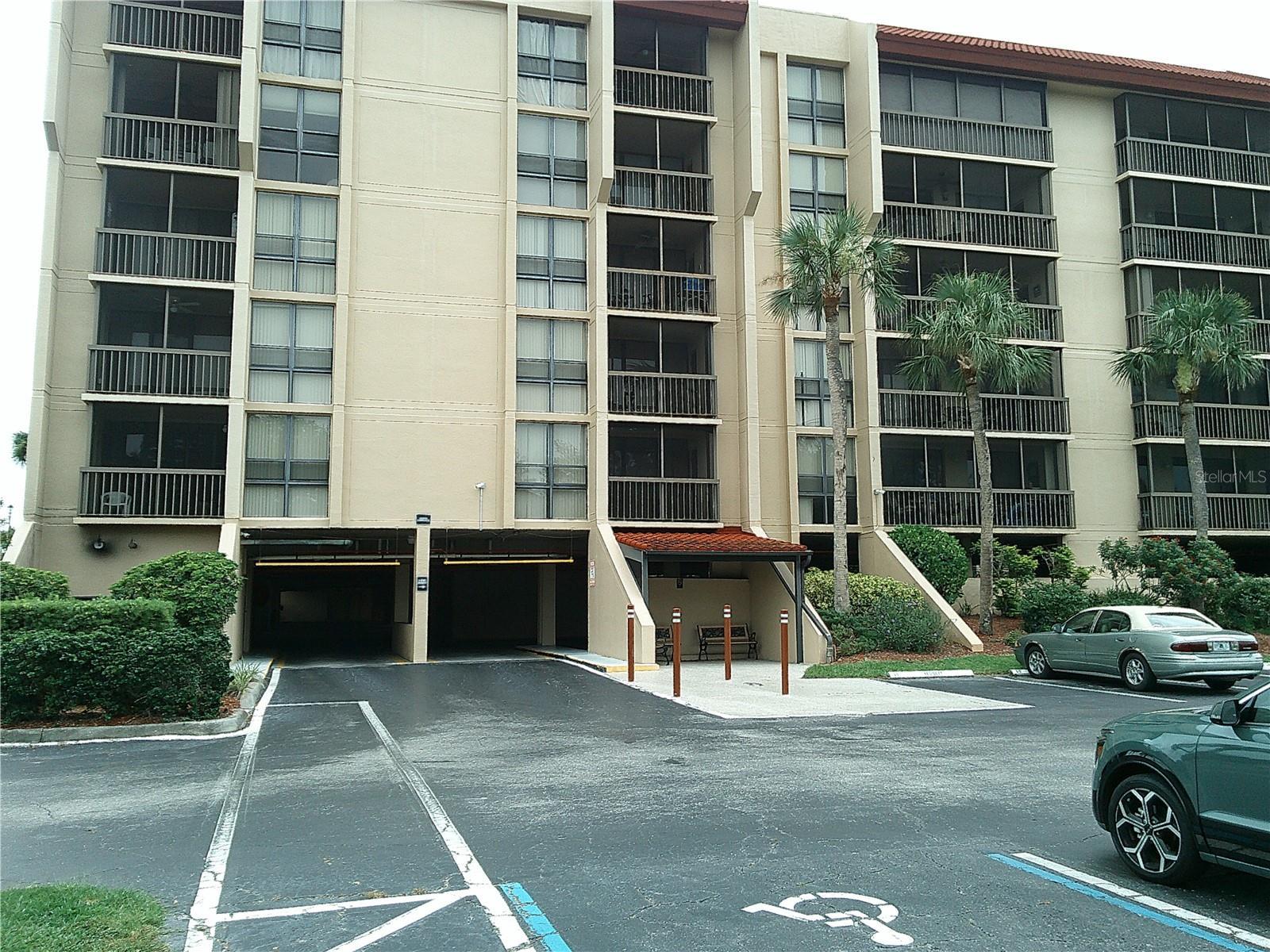 Photo of Listing #C7511805