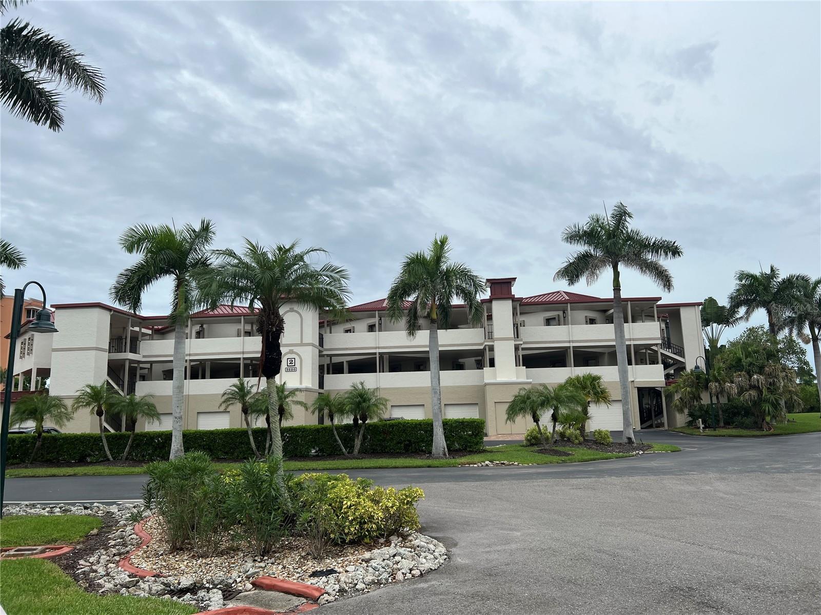 Photo of Listing #C7515108