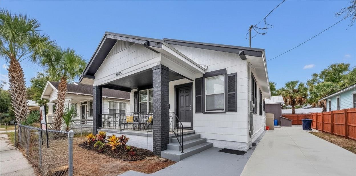 Photo of Listing #C7520049