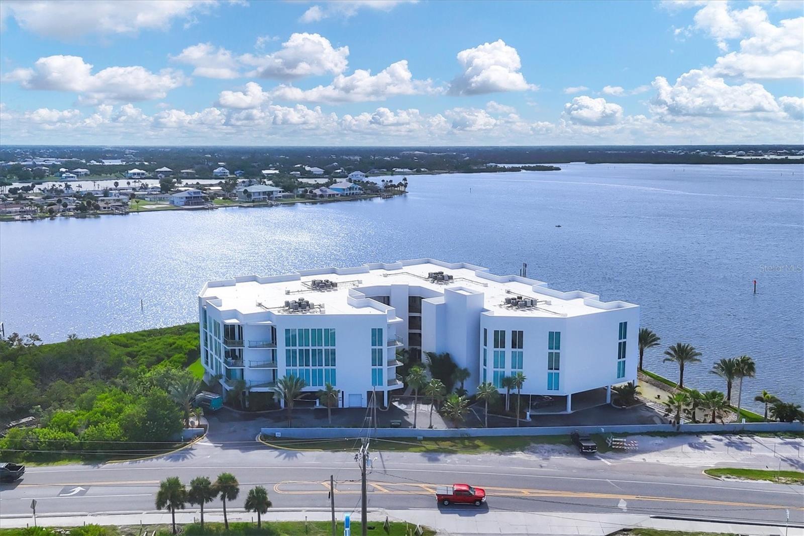 Photo of Listing #D6143616