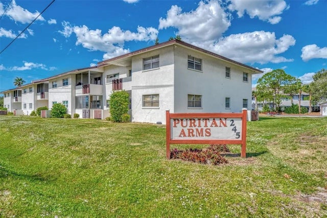 245 Center Road 211, VENICE