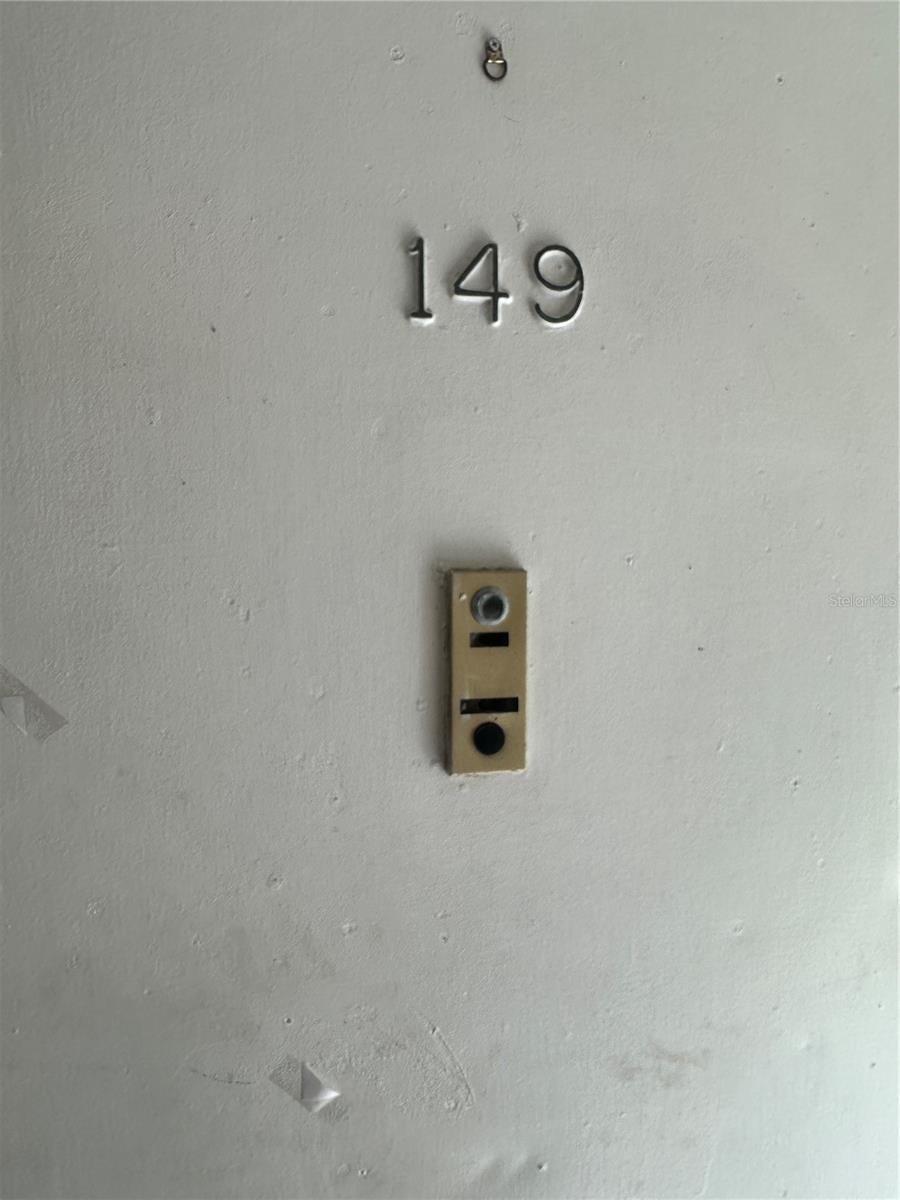 Photo of Listing #O6306909