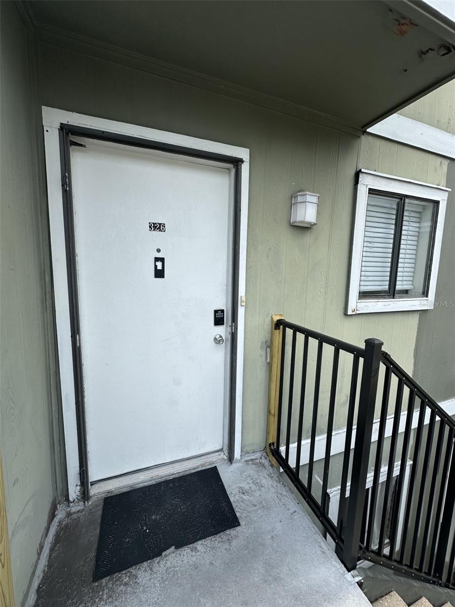 Photo of Listing #O6306915