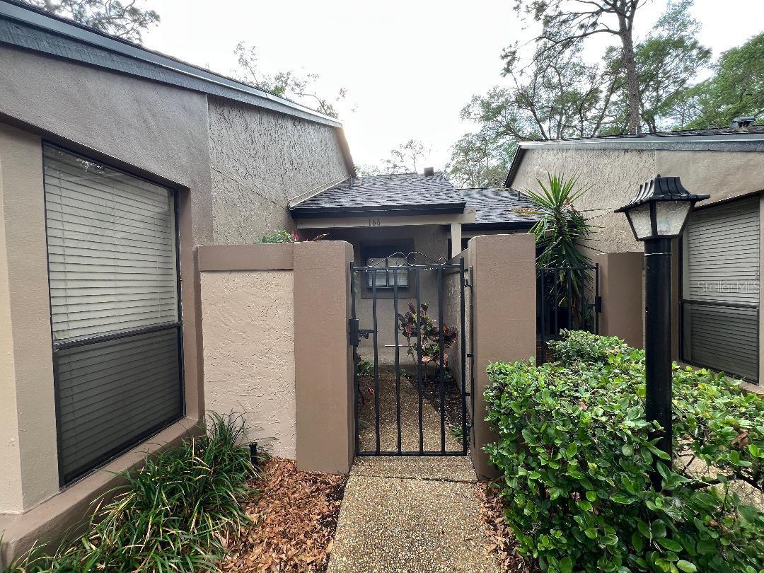 Photo of Listing #O6310454