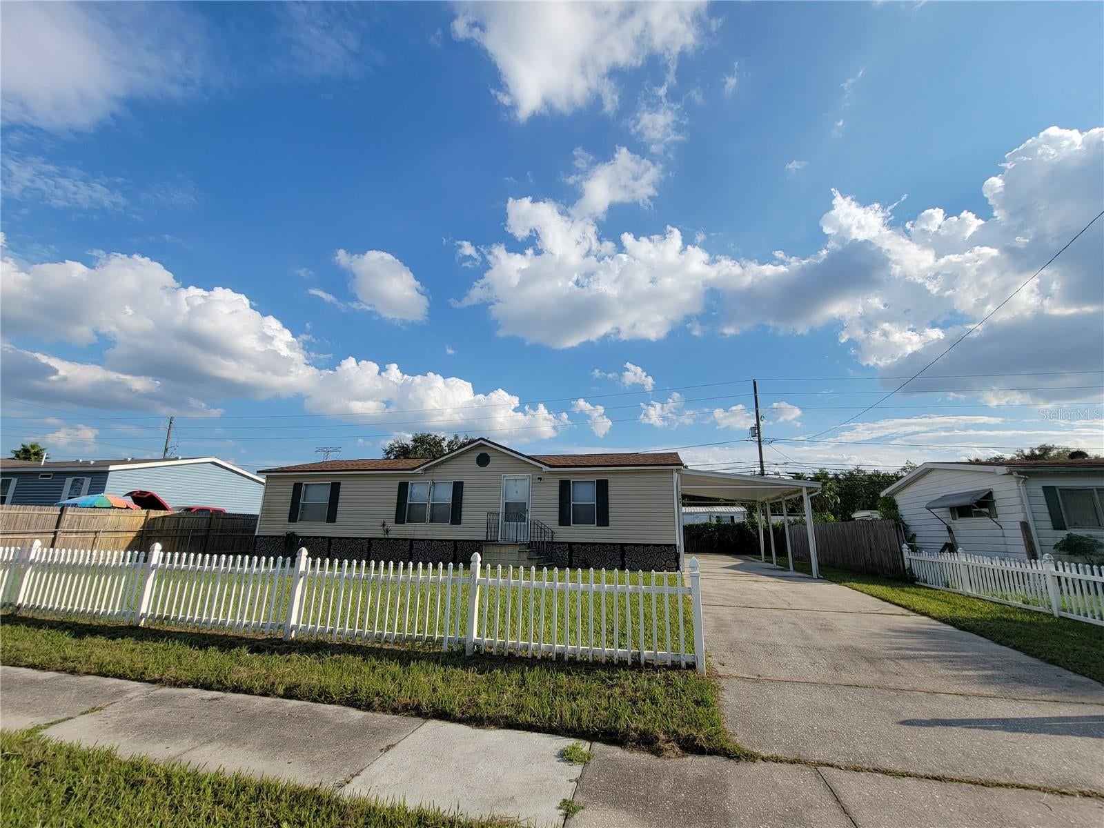 Photo of Listing #O6313182