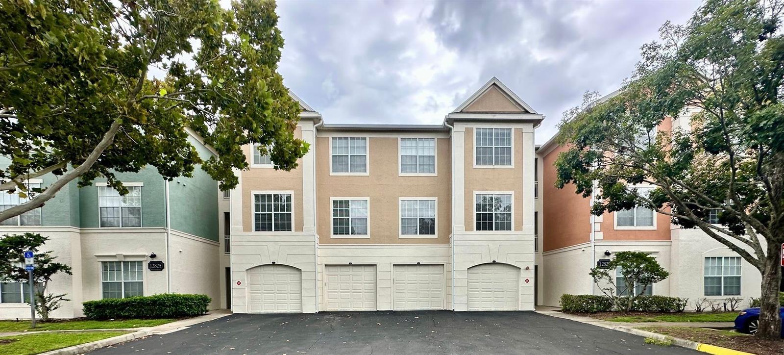 Photo of Listing #O6315620