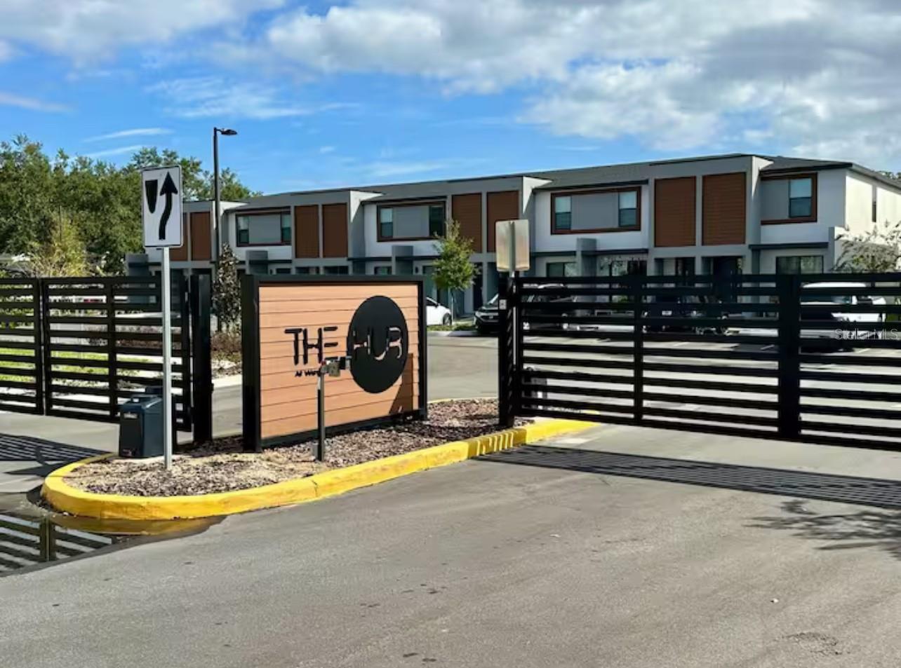 Photo of Listing #O6327529